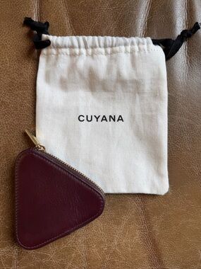 Cuyana Burgundy Leather Triangle Coin Pouch with Gold Zipper